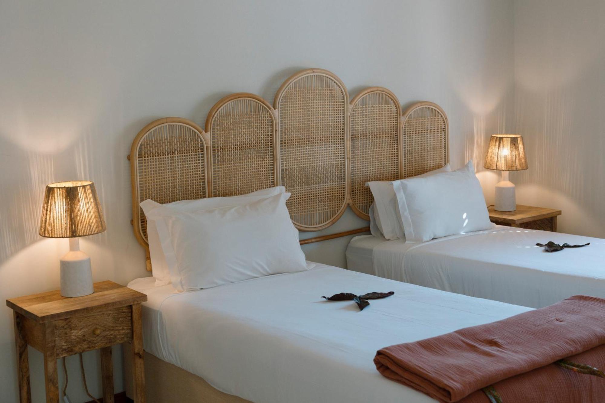 Sentidos Beach Retreat Miramar Bagian luar foto